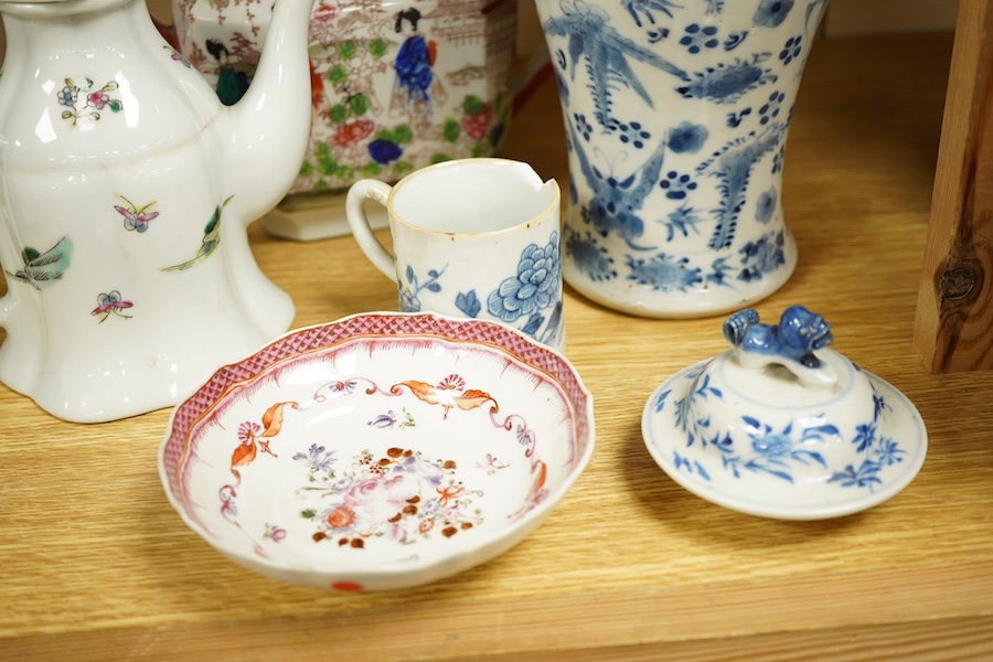 Oriental porcelain including a Chinese blue and white vase and cover, 27cm high